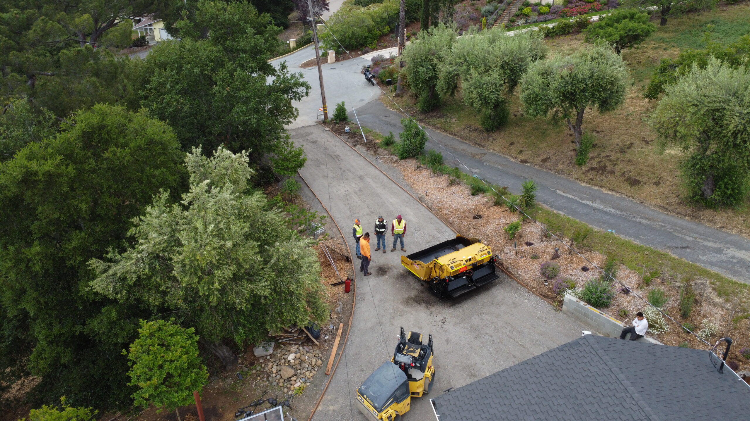 Los Altos Driveway - Image 7
