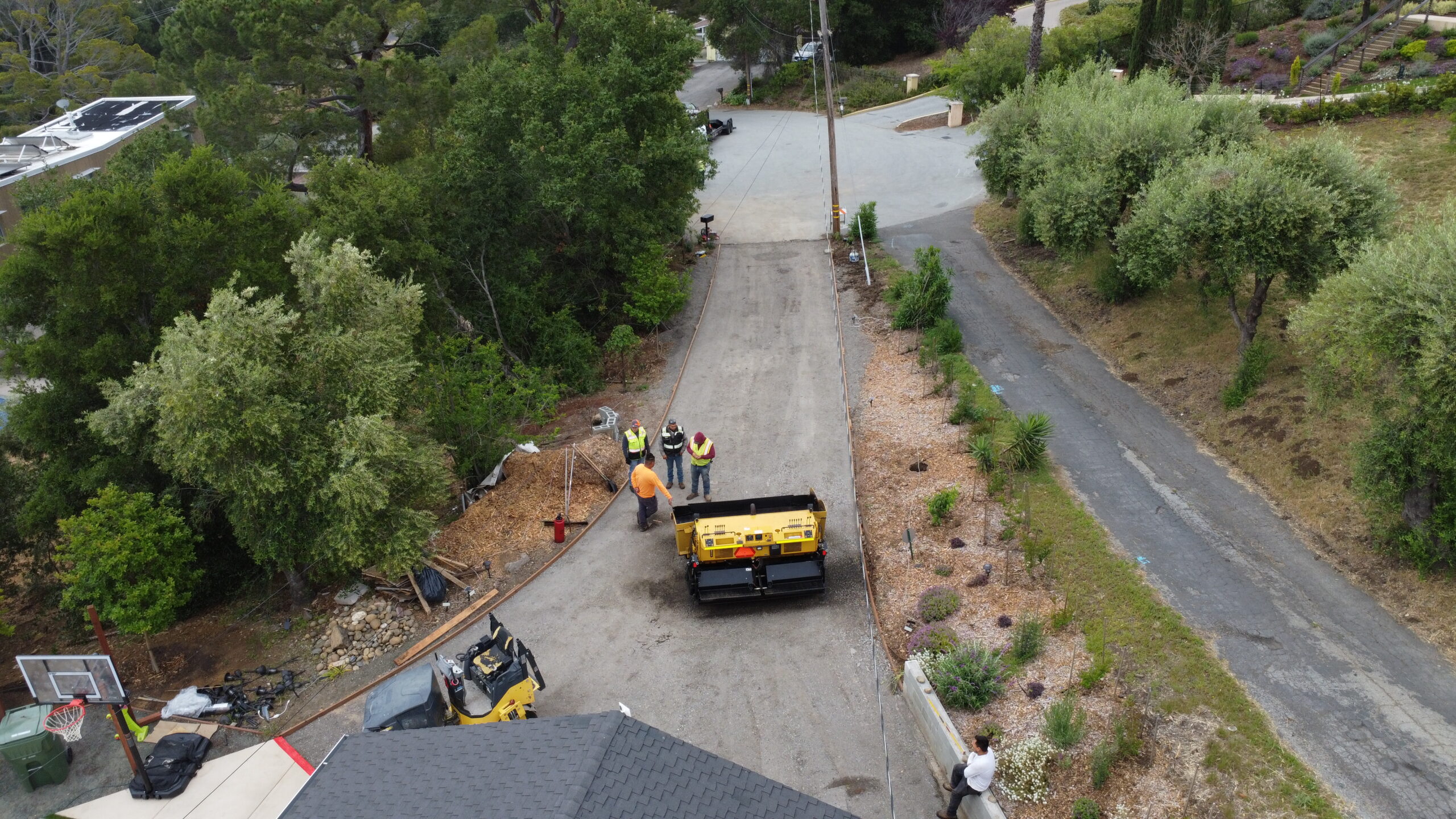 Los Altos Driveway - Image 9