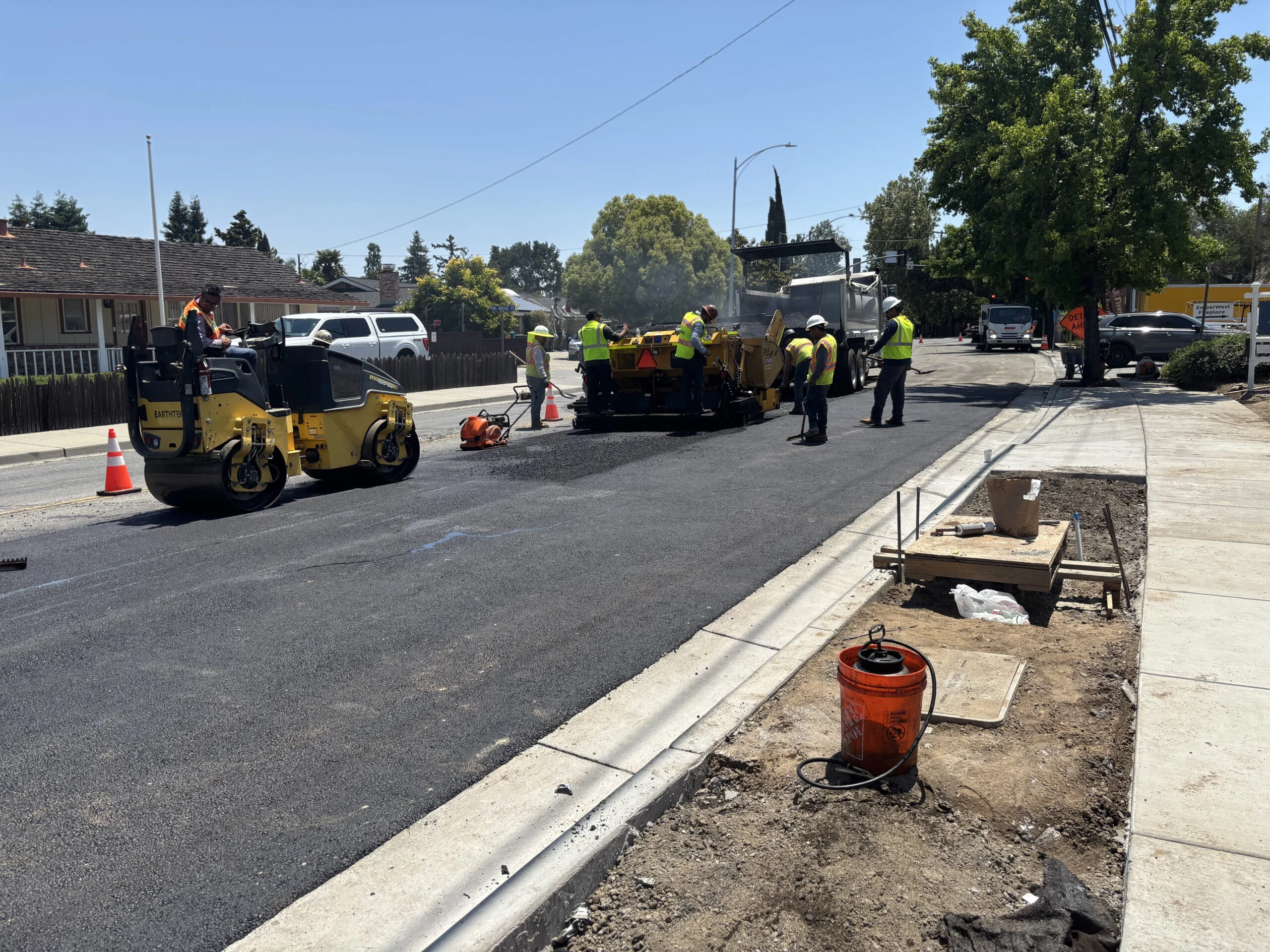 Commercial Asphalt Paving Project - Image 10